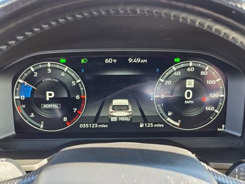 Used 2022 Mitsubishi Outlander SE image 24