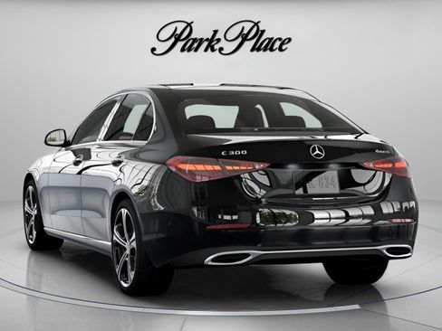 Used 2025 Mercedes-Benz C 300 Sedan image 14