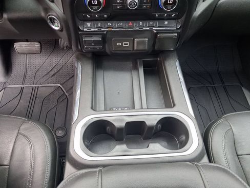Used 2020 Chevrolet Silverado 2500 LTZ w/ LTZ Plus Package AWD/4WD image 15
