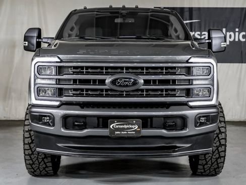 Used 2024 Ford F250 XLT w/ Black Appearance Package AWD/4WD image 3