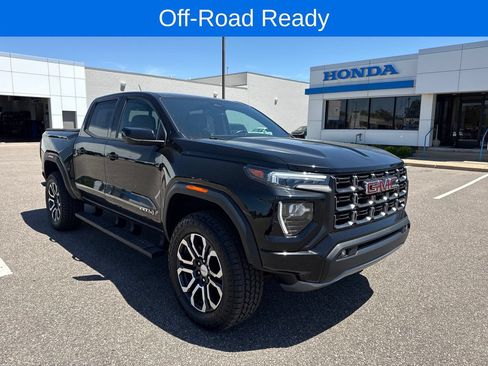 Used 2024 GMC Canyon AT4 w/ Canyon Safety Plus Package AWD/4WD image 2