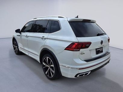 Used 2022 Volkswagen Tiguan SEL R-Line