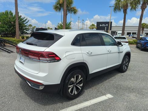New 2026 Volkswagen Atlas Cross Sport SE FWD image 6