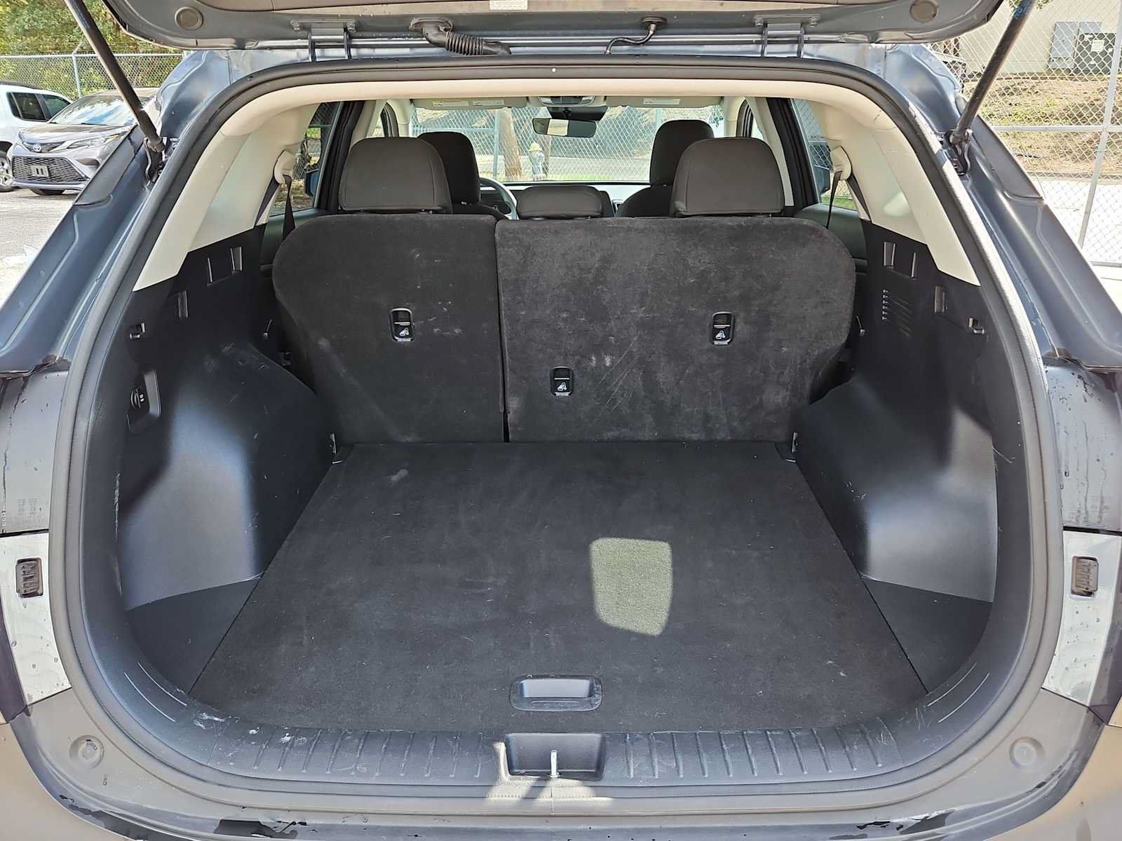 Used 2024 Kia Sportage LX FWD image 29