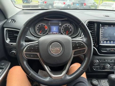 Used 2020 Jeep Cherokee Limited AWD/4WD image 12