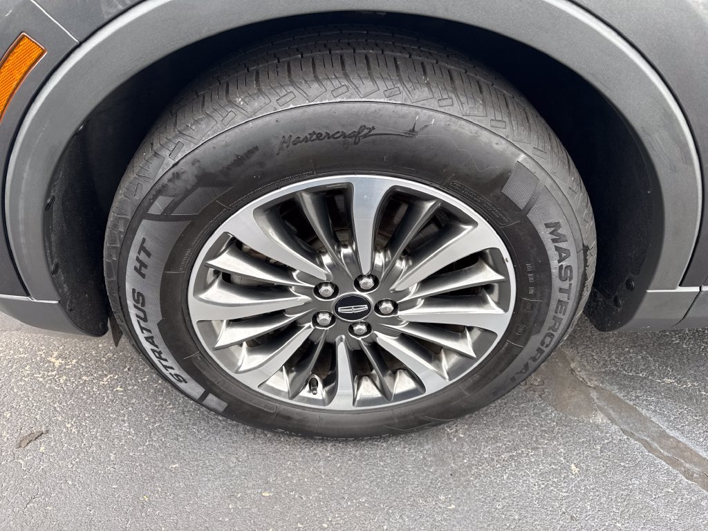 Used 2019 Lincoln Nautilus Select FWD image 20