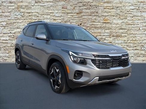 New 2026 Kia Seltos S image 2