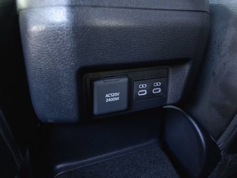 Certified 2024 Toyota Tacoma TRD Off-Road w/ TRD Off Road Premium Package AWD/4WD image 32