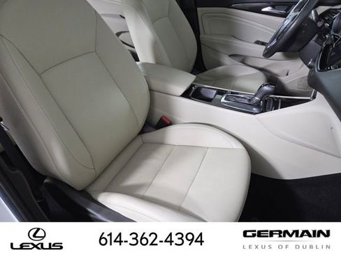 Used 2020 Buick Regal Essence image 28