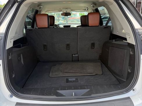 Used 2017 GMC Terrain SLT FWD image 9