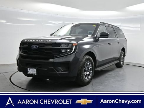 Used 2025 Ford Expedition Max Active RWD image 1