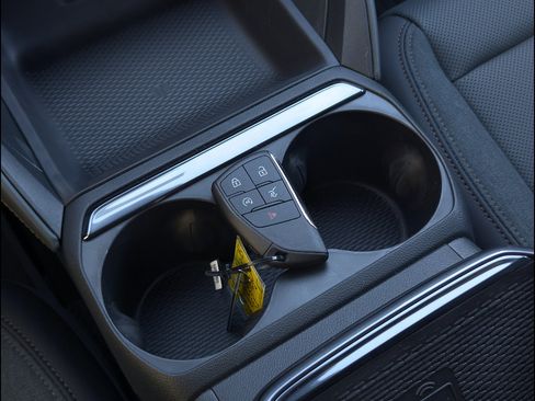 New 2026 GMC Terrain AT4 w/ LPO, Floor Liner Package image 25