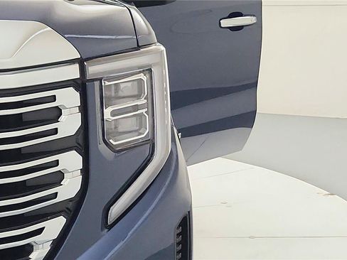 Used 2023 GMC Sierra 1500 Denali AWD/4WD image 41