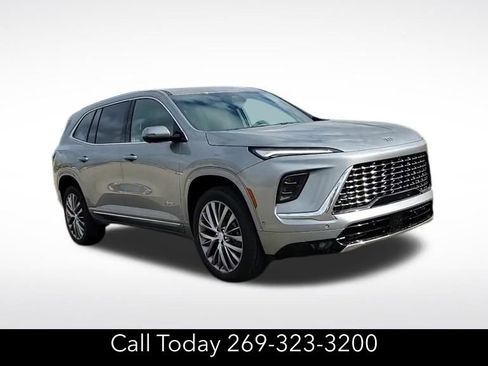 New 2026 Buick Enclave Avenir w/ Super Cruise Package image 8