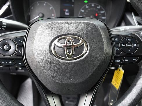 Certified 2024 Toyota Corolla LE image 30