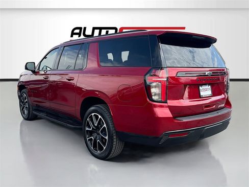 Used 2023 Chevrolet Suburban RST w/ Luxury Package image 5