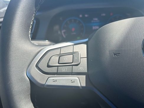 New 2026 Volkswagen Atlas Cross Sport SE image 16