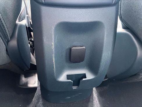 Used 2023 Ford Maverick XLT FWD image 36