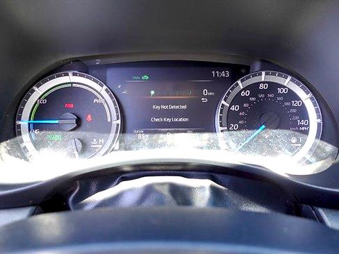 Used 2023 Toyota Highlander Bronze Edition AWD/4WD image 16