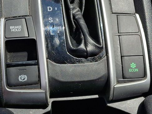 Used 2019 Honda Civic LX image 24