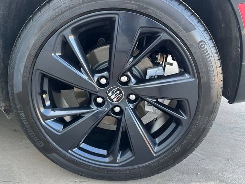 Used 2025 Buick Envision Sport Touring AWD/4WD image 24