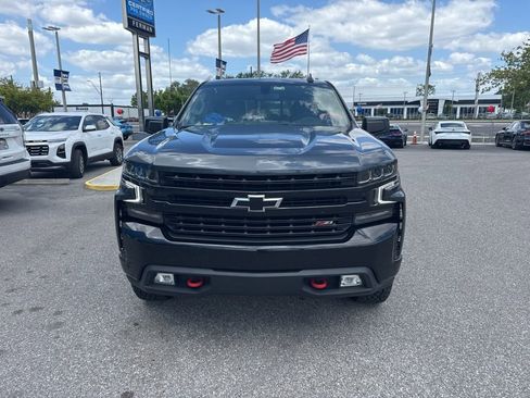 Used 2021 Chevrolet Silverado 1500 LT Trail Boss w/ Convenience Package II image 3