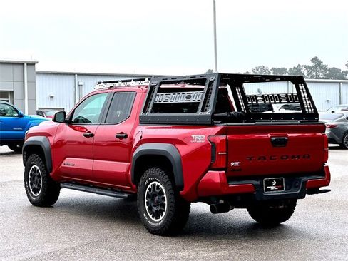 Used 2024 Toyota Tacoma TRD Off-Road image 6