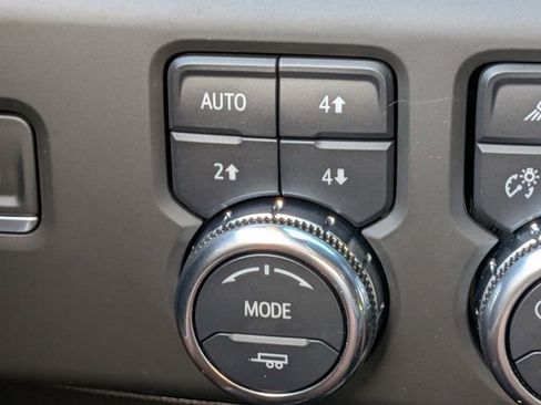 Used 2025 GMC Sierra 2500 Denali Ultimate AWD/4WD image 27