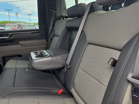 New 2026 Chevrolet Silverado 2500 ZR2 AWD/4WD image 12
