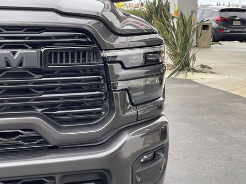 New 2026 RAM 2500 Laramie AWD/4WD image 8