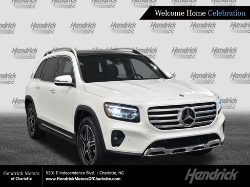 New 2026 Mercedes-Benz GLB 250 4MATIC image 1