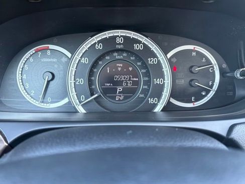 Used 2017 Honda Accord EX-L image 15