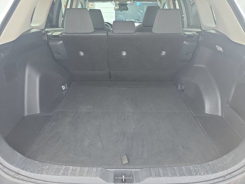 Used 2021 Toyota RAV4 XLE w/ Convenience Package FWD image 31