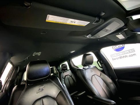 Used 2023 Chrysler Pacifica Touring-L w/ S Appearance Package image 13