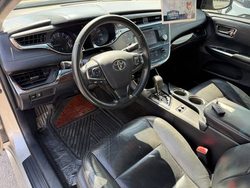 Used 2014 Toyota Avalon XLE image 4