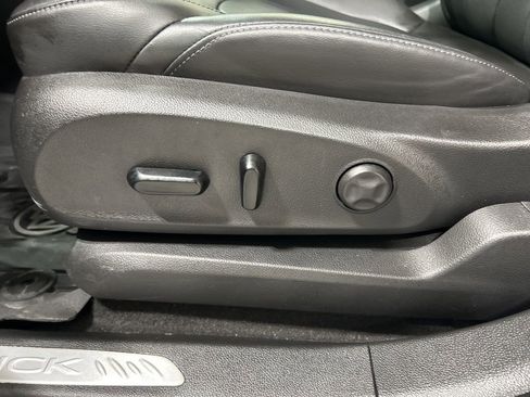 Used 2019 Buick Envision Essence image 13