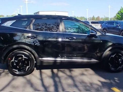 New 2026 Kia Sportage EX AWD/4WD image 3