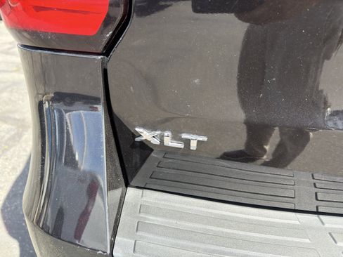 Used 2024 Ford Expedition XLT AWD/4WD image 40