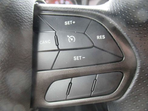 Used 2021 Dodge Challenger SXT w/ Blacktop Package image 25