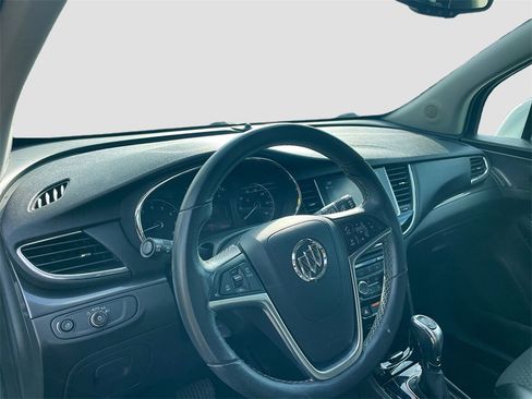 Used 2020 Buick Encore Preferred image 11