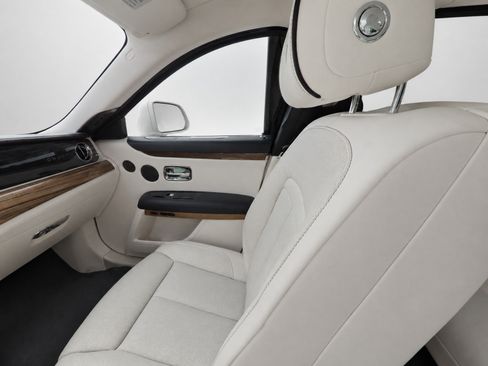 Used 2023 Rolls-Royce Ghost AWD/4WD image 20