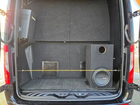 Used 2019 Mercedes-Benz Sprinter 170 image 95