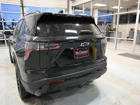 New 2026 Chevrolet Equinox RS w/ LPO, Floor Liner Package image 6