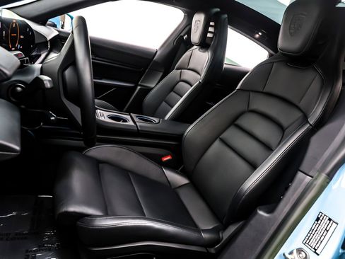 Used 2024 Porsche Taycan image 15