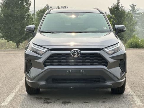 Used 2025 Toyota RAV4 LE AWD/4WD image 19