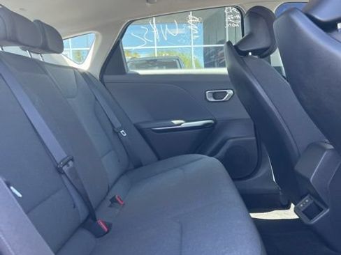 Used 2025 Kia K4 FWD image 28
