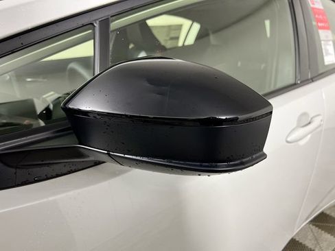 New 2026 Toyota Prius Plug-In Hybrid FWD image 10