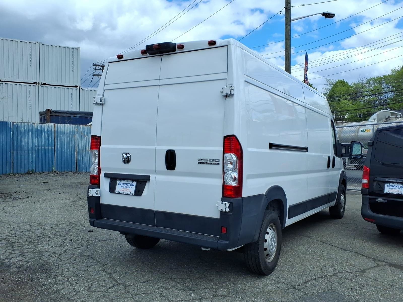 Used 2023 RAM ProMaster 2500 FWD image 6