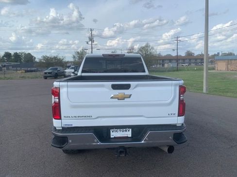 Used 2023 Chevrolet Silverado 2500 LTZ w/ LTZ Plus Package AWD/4WD image 5