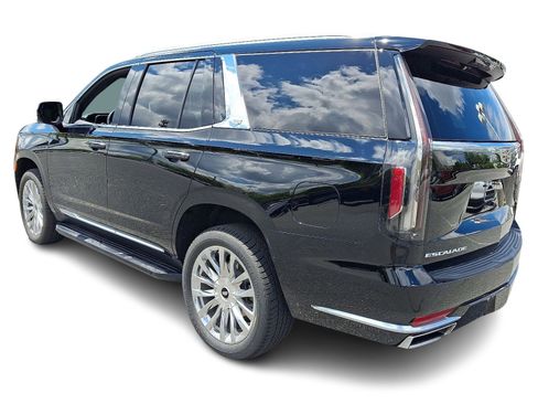 Certified 2023 Cadillac Escalade Premium Luxury AWD/4WD image 3